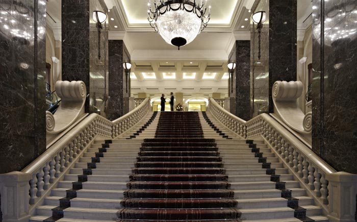 escadaria phoenicia hotel